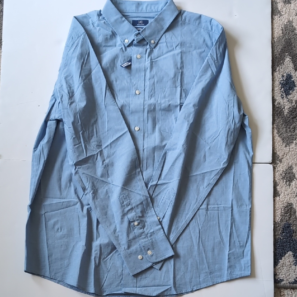 NWT Men's Dress Shirt
